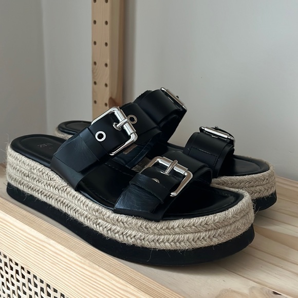 Zara (VGUC) | Black Leather Wedges Slip Sandals with Buckle and Platform - Picture 3 of 16